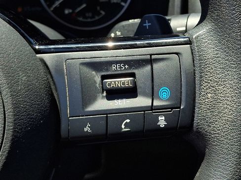 Used 2023 Nissan Rogue SV AWD/4WD image 21