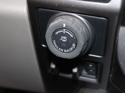 Used 2018 Ford F150 XLT w/ Equipment Group 302A Luxury image 31