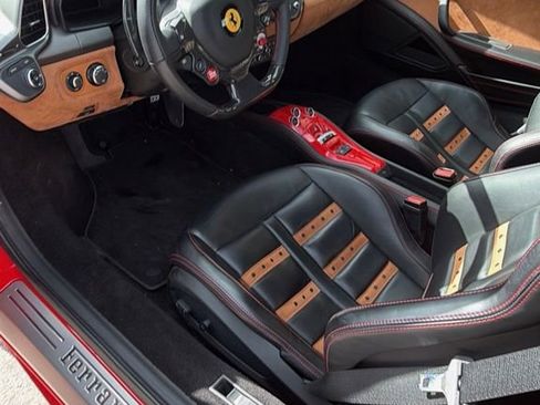 Used 2015 Ferrari 458 Spider RWD image 4