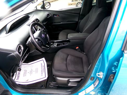 Used 2022 Toyota Prius Prime Limited image 10