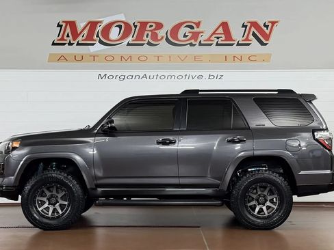 Used 2021 Toyota 4Runner Nightshade AWD/4WD image 6