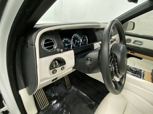 Used 2019 Rolls-Royce Cullinan AWD/4WD image 27