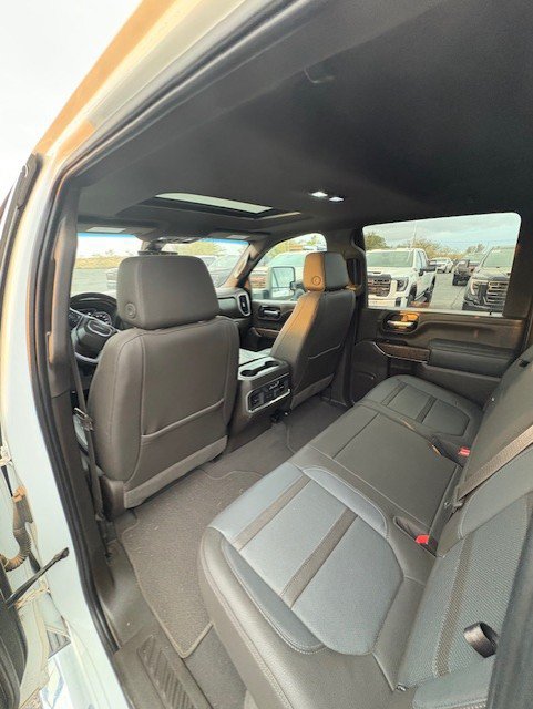 Used 2021 GMC Sierra 3500 Denali w/ Denali Ultimate Package AWD/4WD image 15