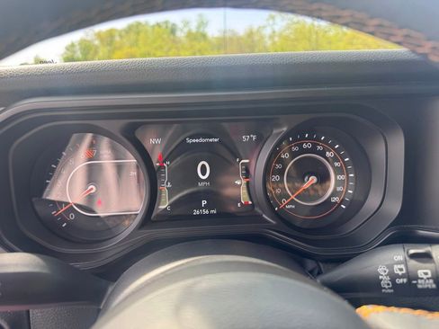 Used 2024 Jeep Wrangler Unlimited Sport AWD/4WD image 17