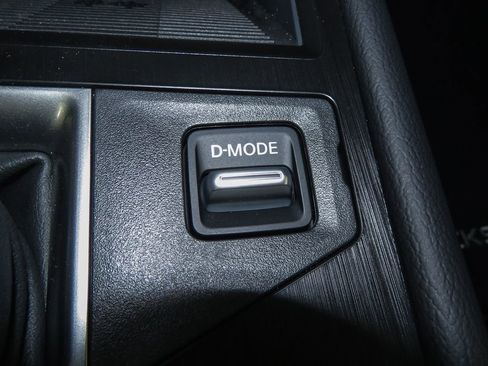 Certified 2025 Nissan Kicks SV image 27