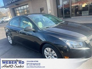 Used 2014 Chevrolet Cruze LS video 1