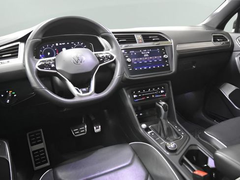 Used 2022 Volkswagen Tiguan SEL R-Line AWD/4WD image 33