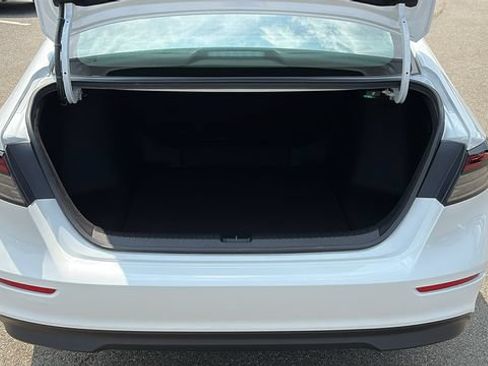 Used 2025 Honda Accord LX image 25