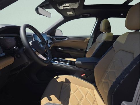 New 2026 Volkswagen Atlas Cross Sport SE FWD image 16