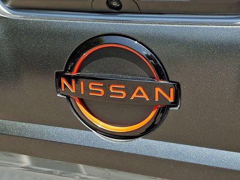 Used 2025 Nissan Frontier PRO-4X AWD/4WD image 31