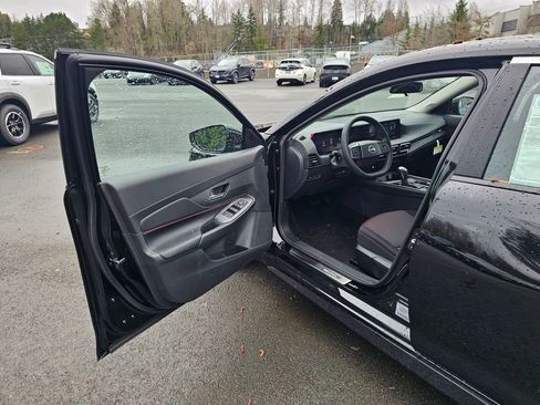 New 2026 Nissan Sentra SL image 16