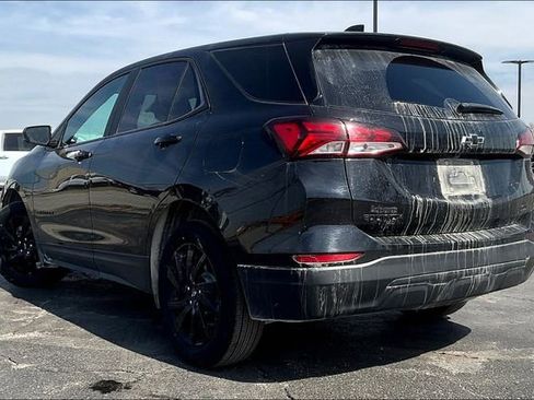 Used 2023 Chevrolet Equinox LS w/ LS Convenience Package image 3