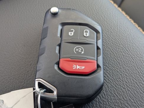 New 2026 Jeep Wrangler Unlimited Rubicon AWD/4WD image 32
