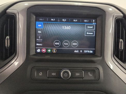 Used 2021 Chevrolet Silverado 2500 Custom w/ Custom Value Package AWD/4WD image 7