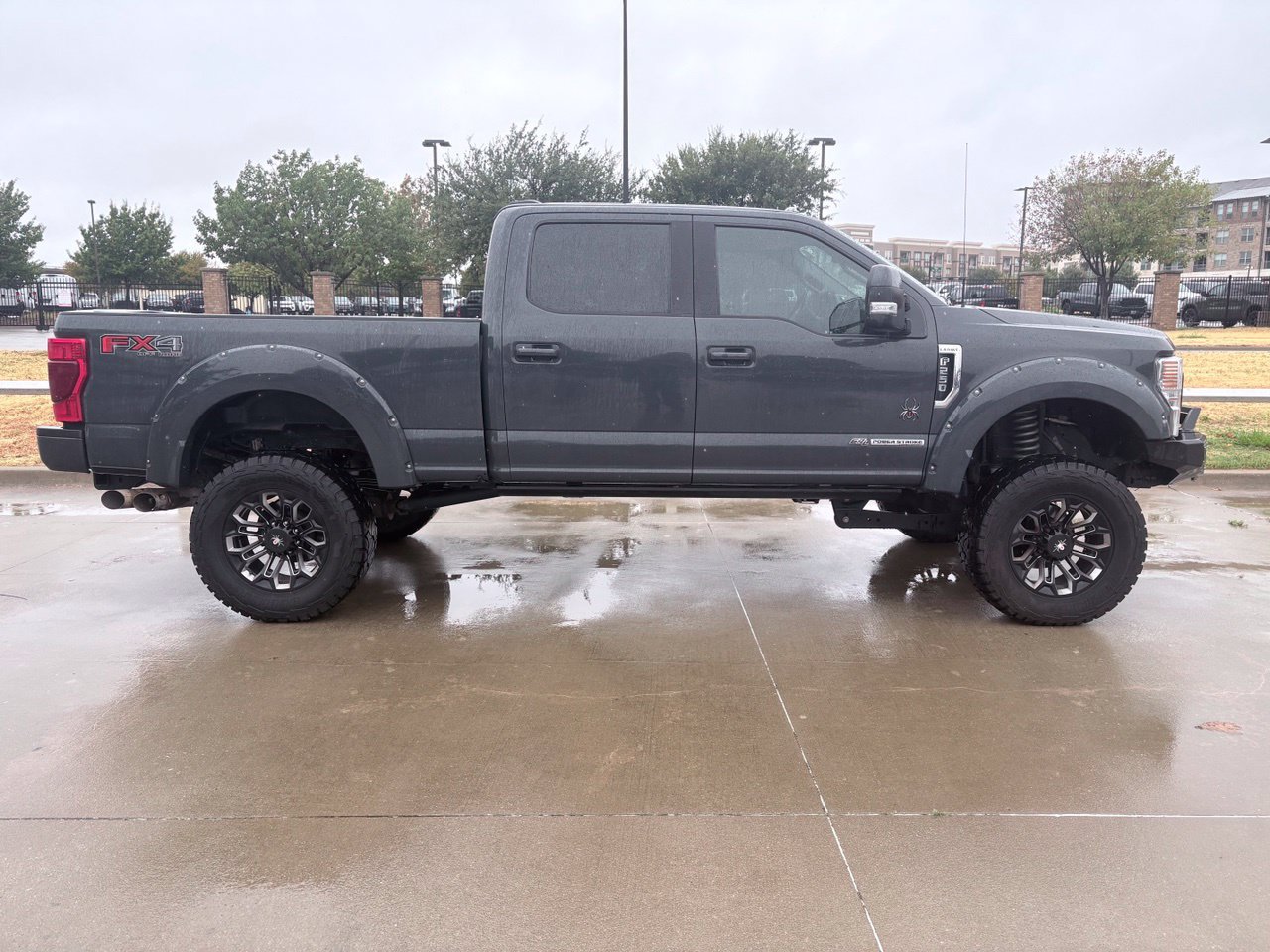Used 2021 Ford F250 Lariat w/ Lariat Ultimate Package AWD/4WD image 3