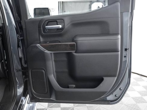 Used 2019 GMC Sierra 1500 SLT w/ SLT Premium Plus Package AWD/4WD image 45