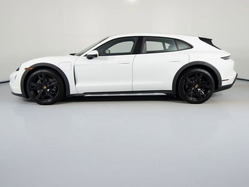 Certified 2022 Porsche Taycan 4 Cross Turismo AWD/4WD image 2