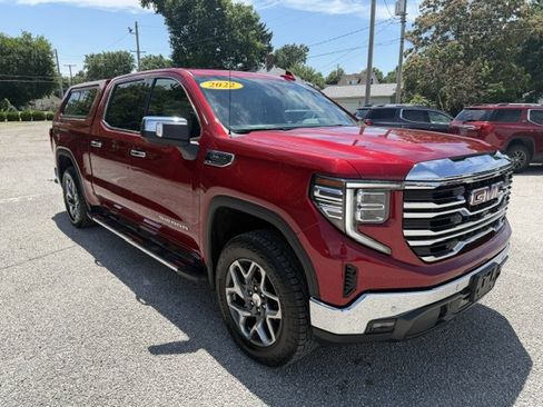 Used 2022 GMC Sierra 1500 SLT w/ SLT Premium Package AWD/4WD image 7