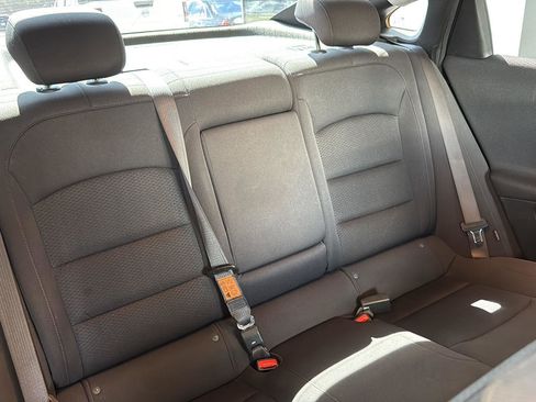 Used 2022 Chevrolet Malibu LT FWD image 37