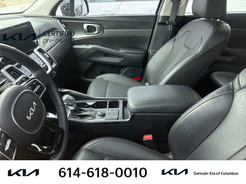 Certified 2023 Kia Sorento S w/ Panoramic Sunroof Package FWD image 10