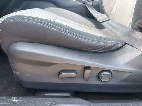 Used 2023 Subaru Outback Premium image 11