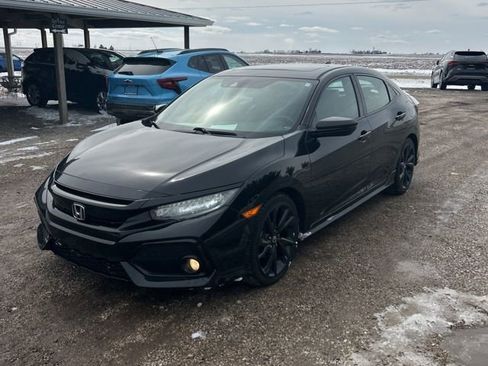 Used 2019 Honda Civic Sport Touring image 2