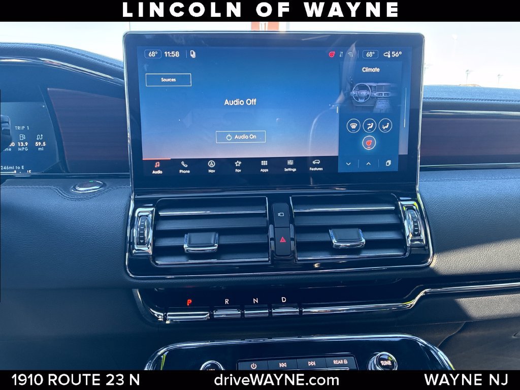 Certified 2024 Lincoln Navigator Reserve AWD/4WD image 19