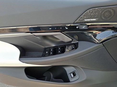 New 2026 BMW 530i xDrive 530i xDrive image 10