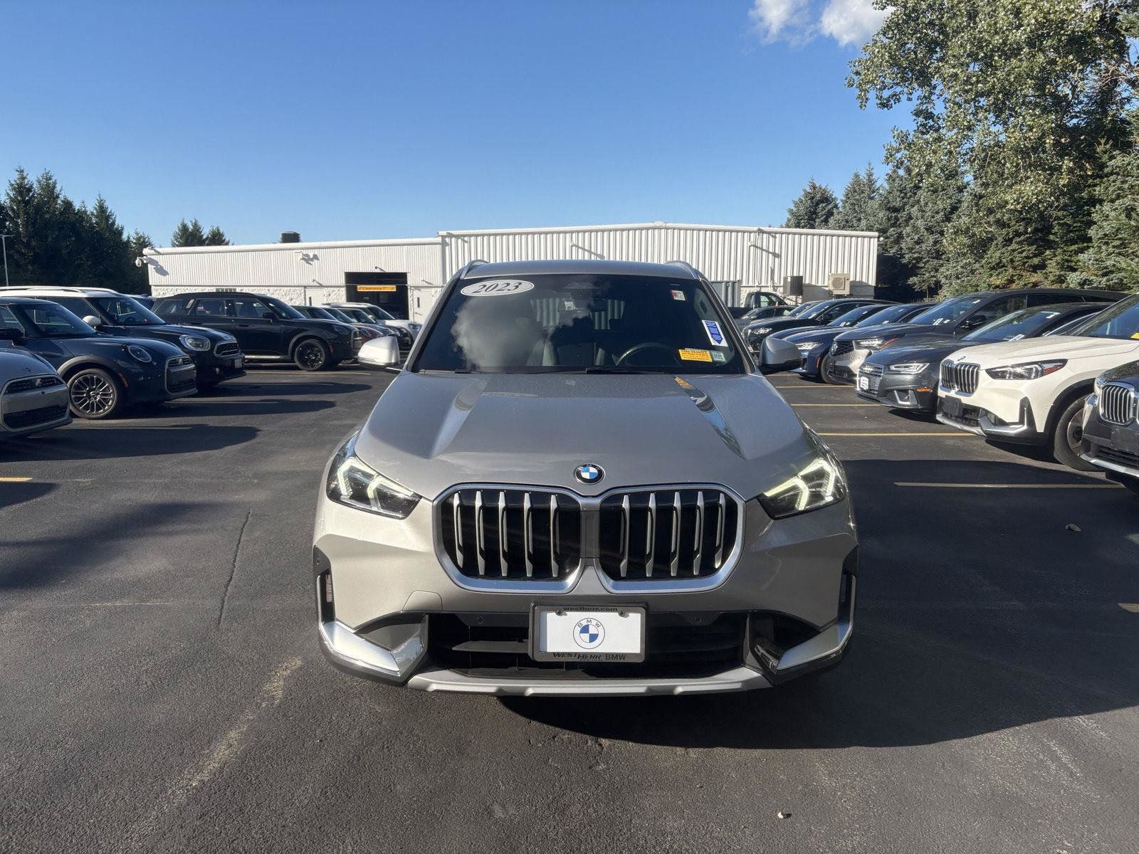 Used 2023 BMW X1 xDrive28i w/ Convenience Package AWD/4WD image 2