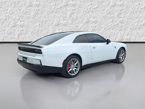 Used 2024 Dodge Charger Daytona Scat Pack w/ Plus Group AWD/4WD image 3