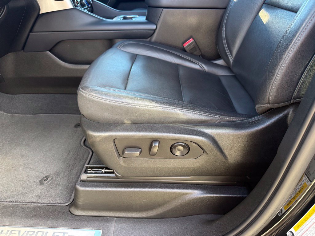 Used 2021 Chevrolet Tahoe LT w/ LT Signature Package RWD image 14