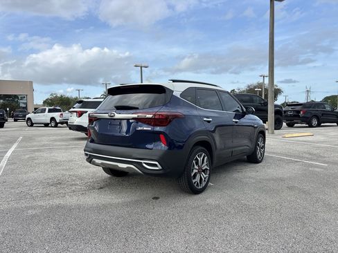 Used 2021 Kia Seltos SX AWD/4WD image 3