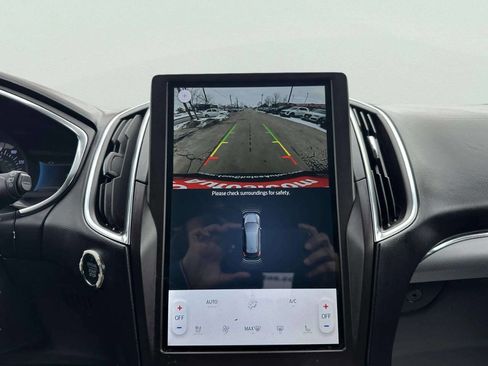 Used 2021 Ford Edge Titanium image 29