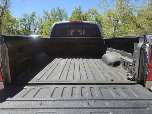 Used 2017 Toyota Tundra SR5 w/ SR5 Upgrade Package AWD/4WD image 13