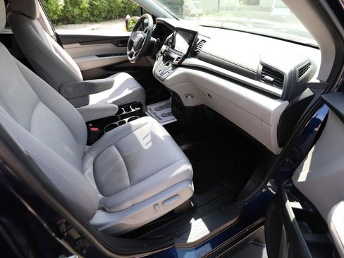 Used 2019 Honda Odyssey EX image 10