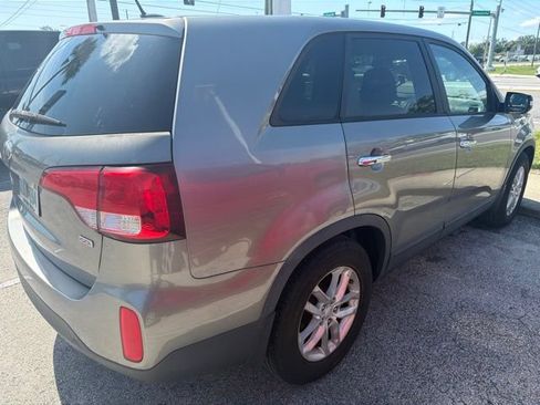 Used 2015 Kia Sorento LX FWD image 6