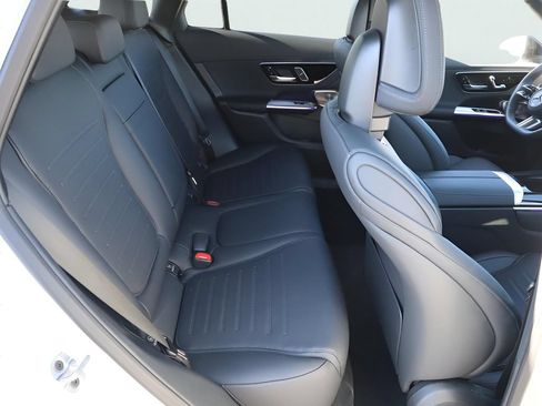 Used 2026 Mercedes-Benz GLC 300 4MATIC image 20