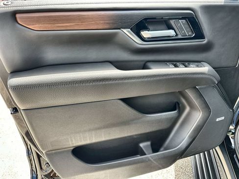 New 2026 GMC Yukon XL Denali w/ Sun & Power Step Package RWD image 21