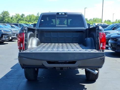 New 2026 RAM 2500 Big Horn AWD/4WD image 18