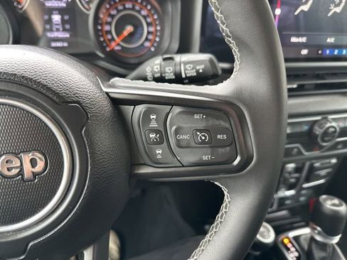 Used 2025 Jeep Wrangler Unlimited Sport AWD/4WD image 23