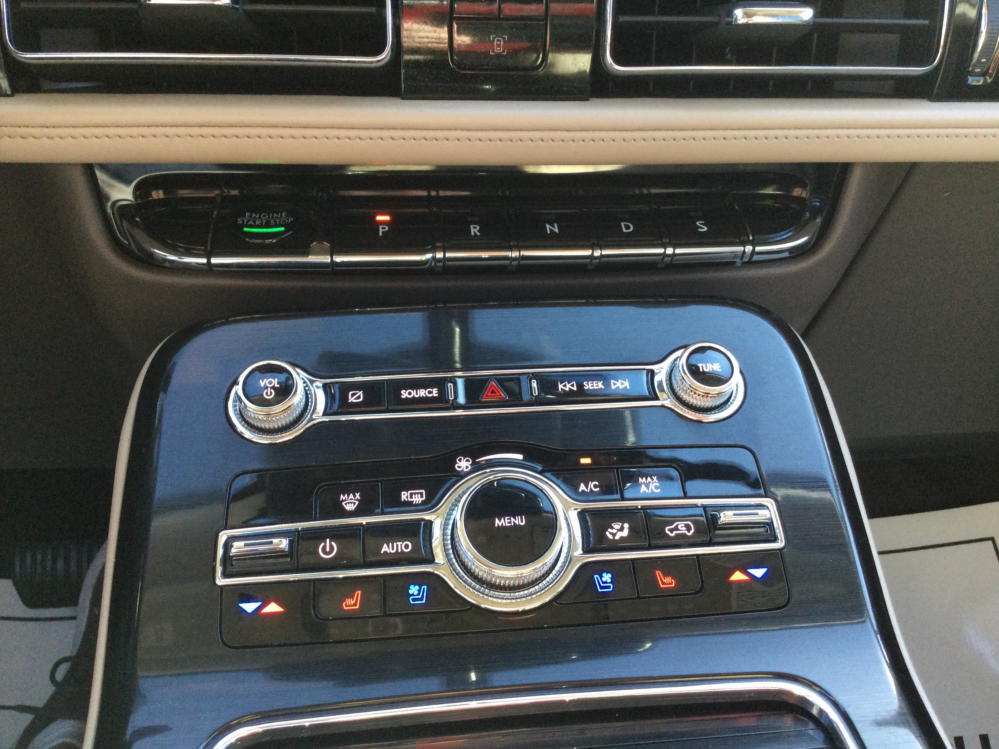 Used 2022 Lincoln Nautilus Reserve AWD/4WD image 19