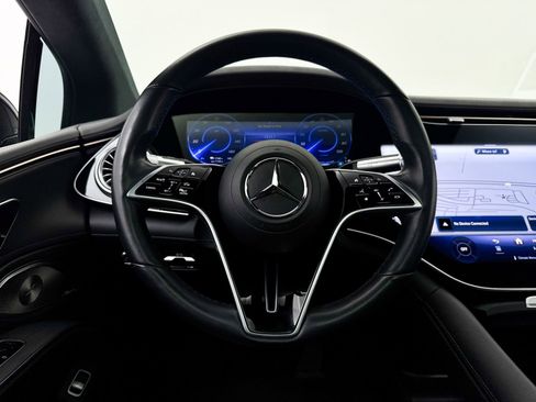 Used 2022 Mercedes-Benz EQS 580 4MATIC Sedan image 32