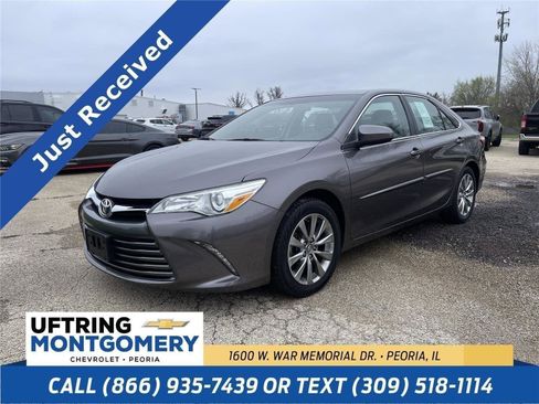 Used 2015 Toyota Camry XLE image 1