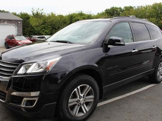 Used 2017 Chevrolet Traverse LT image 1