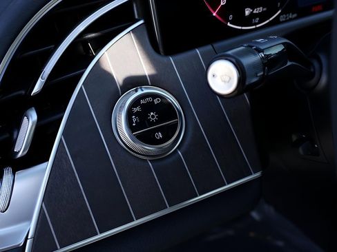 New 2026 Mercedes-Benz E 350 4MATIC Sedan image 32