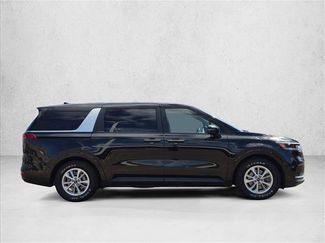 Used 2024 Kia Carnival LX FWD video 4