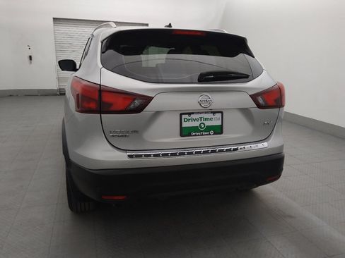 Used 2019 Nissan Rogue Sport SV w/ Technology Package FWD image 6