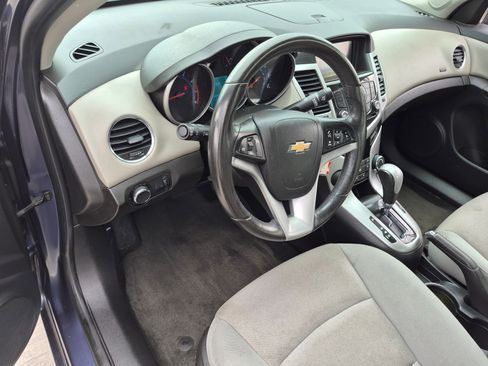 Used 2014 Chevrolet Cruze LT FWD image 15