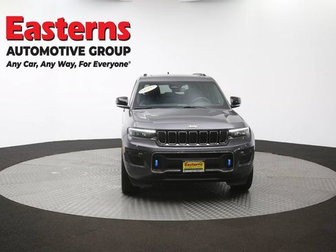 Used 2023 Jeep Grand Cherokee Overland w/ Luxury Tech Group IV AWD/4WD image 57