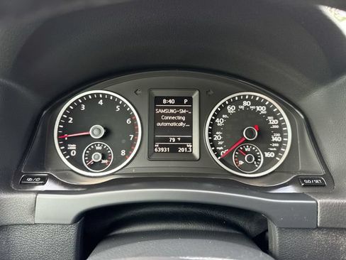 Used 2017 Volkswagen Tiguan S FWD image 11